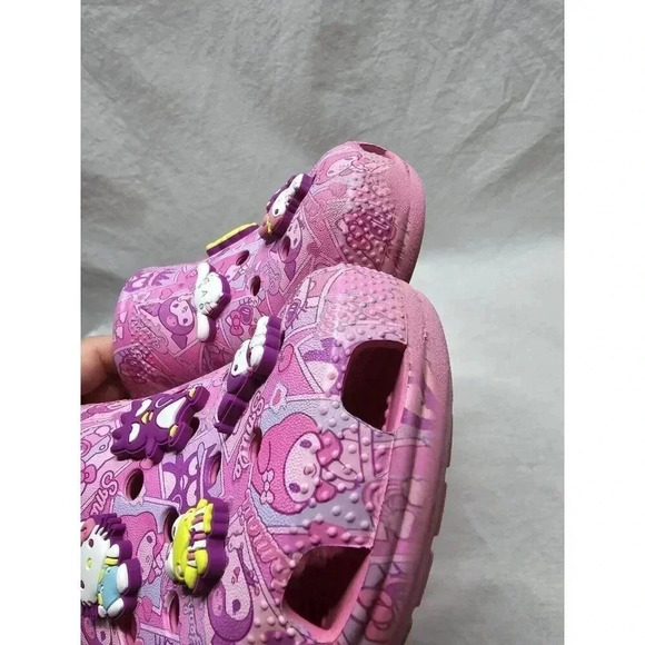 Crocs Hello Kitty and Friends Classic Clog   With Jibbitz- J6- Well Used. - Picture 6 of 16